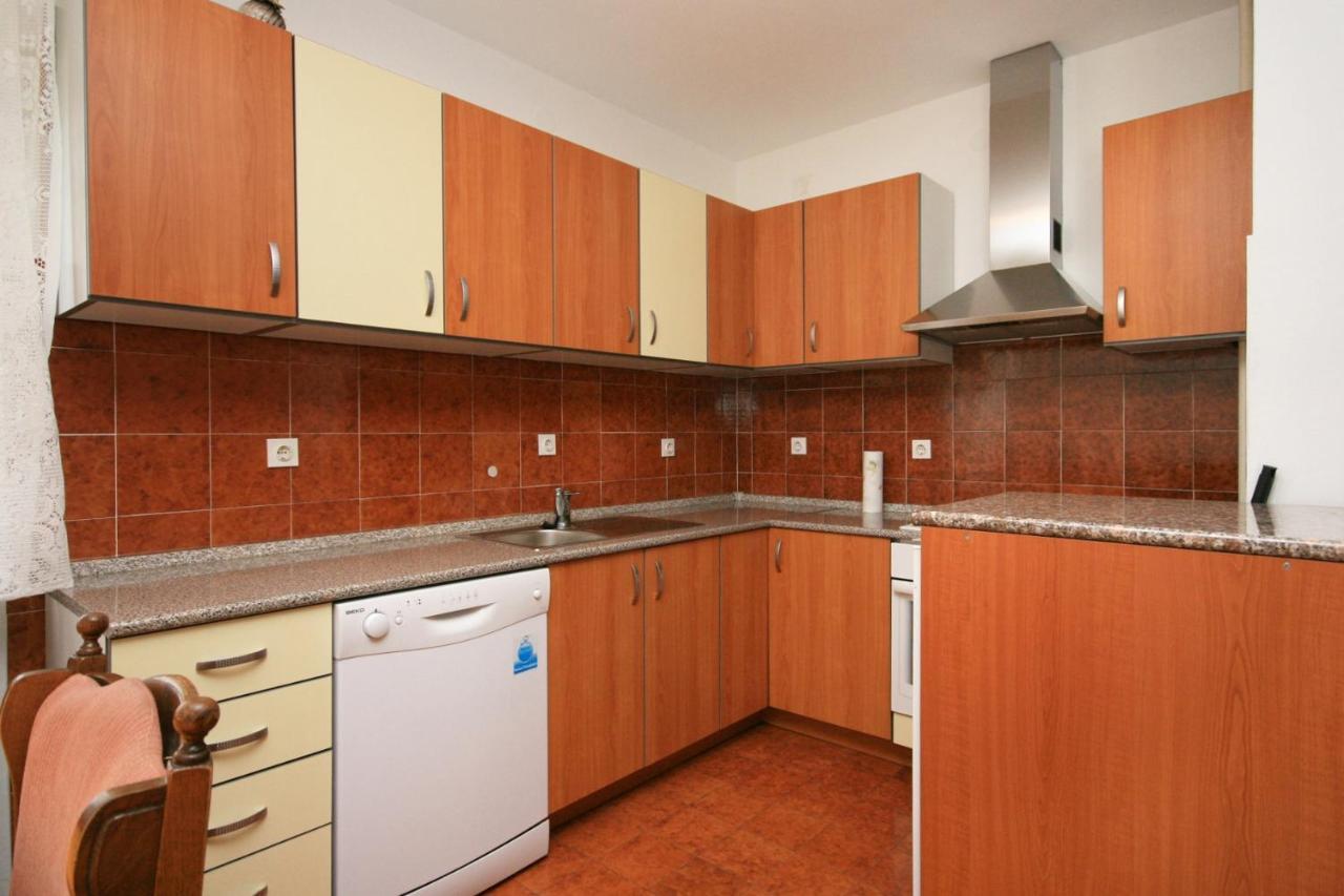 Apartments With A Parking Space Novi Vinodolski - 5514 Екстер'єр фото