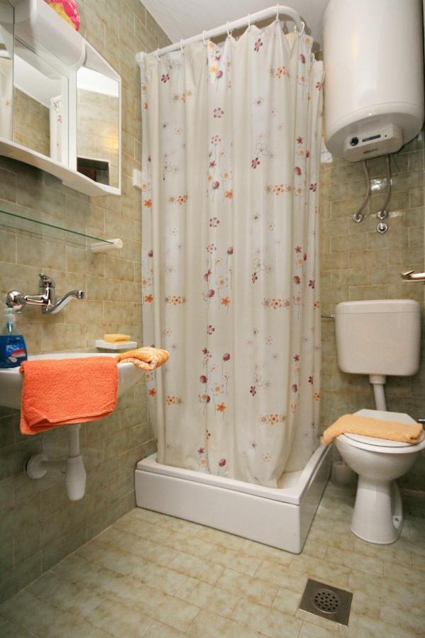 Apartments With A Parking Space Novi Vinodolski - 5514 Екстер'єр фото