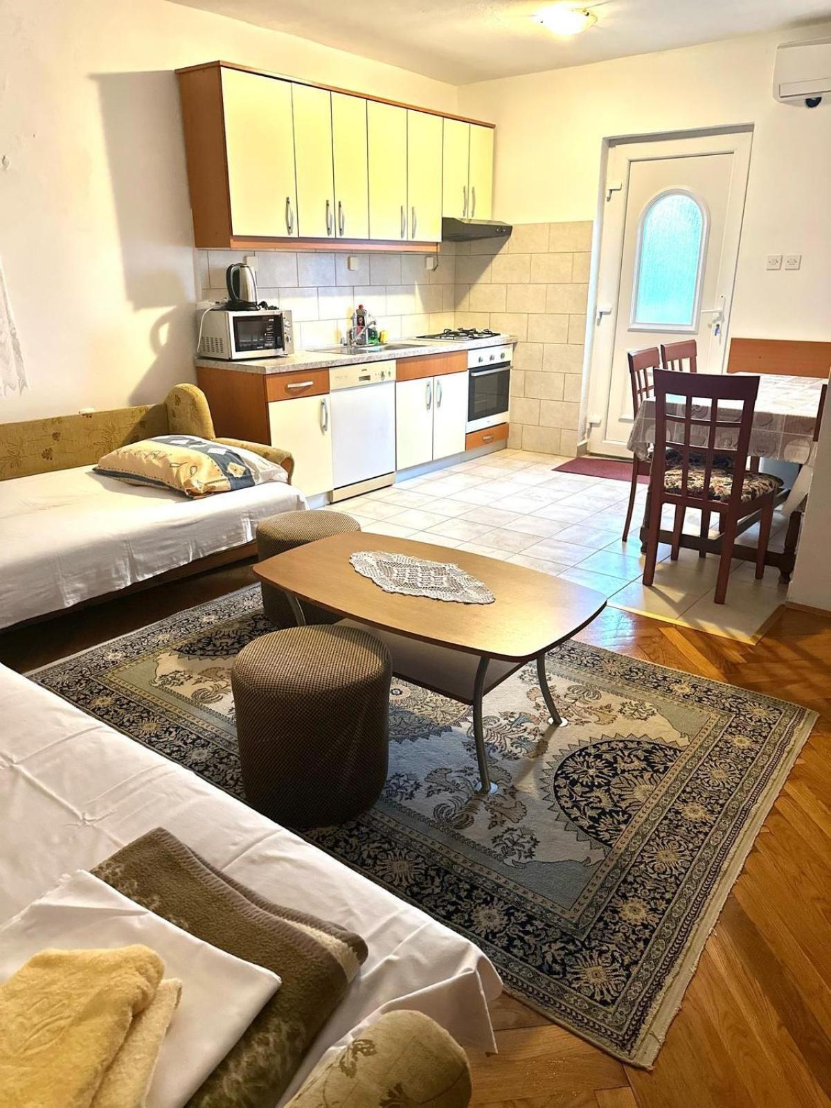 Apartments With A Parking Space Novi Vinodolski - 5514 Екстер'єр фото